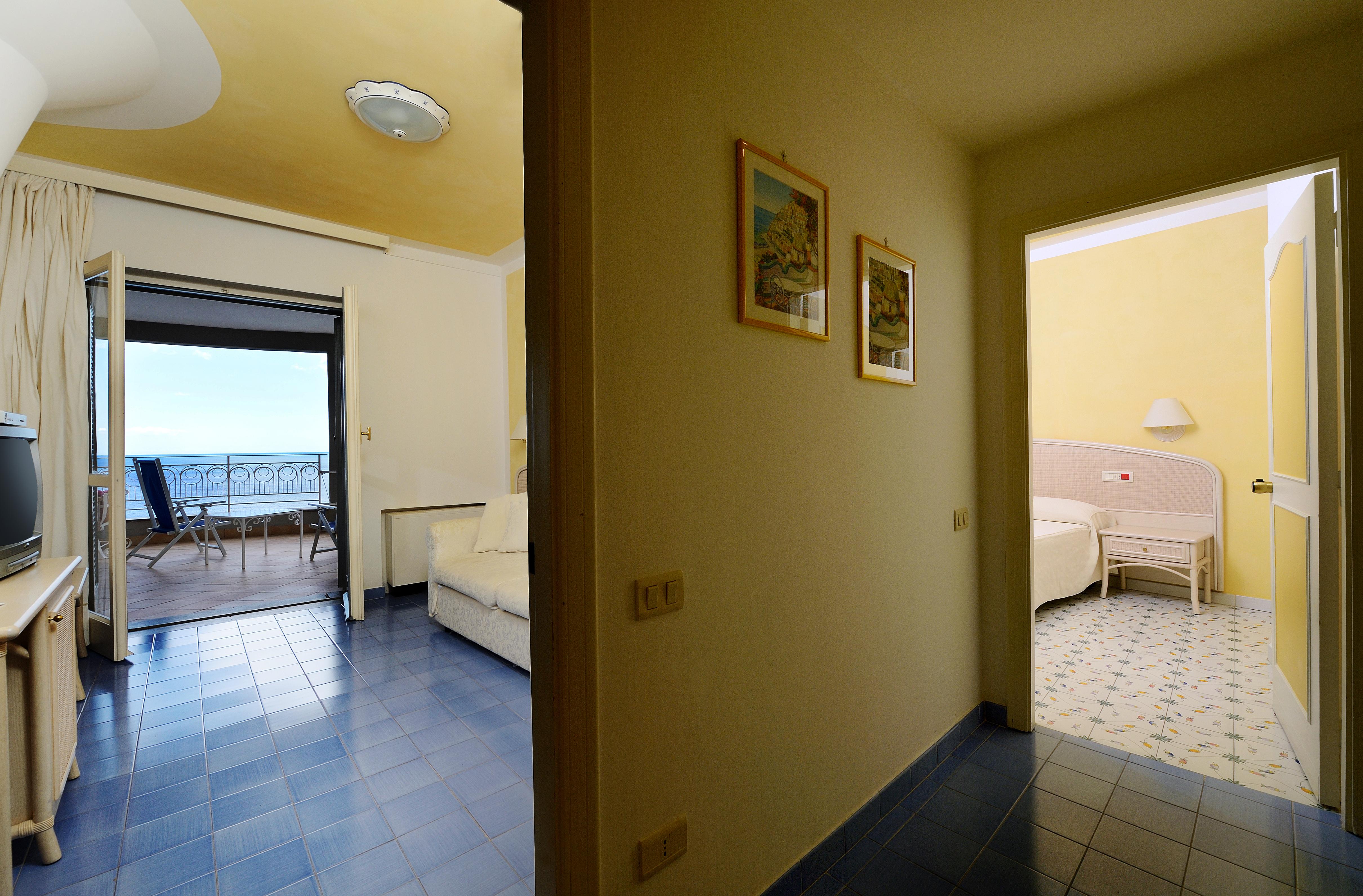 Hotel Club Due Torri Maiori Ngoại thất bức ảnh